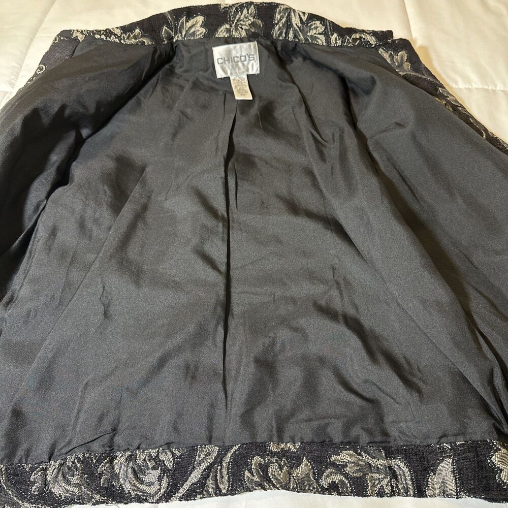 Women’s Chicos Embroidered Beaded Black Gold Red Blazer Jacket Career Size 1 - Picture 9 of 14
